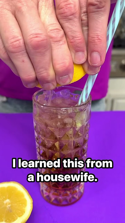 Easy way to keep your lemons fresher longer #lemonade #lifehack