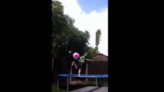 BEACHBALL TRICK