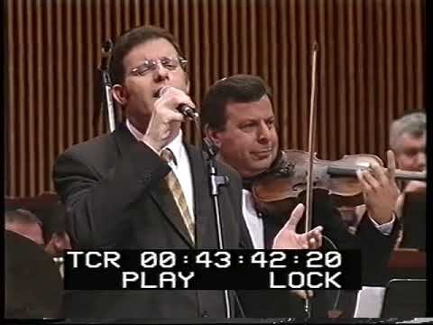 #נוסטלגיה גלעד פוטולסקי בפסטיבל הזמר החסידי 2001 - Heichal Hatarbut Majestic Concert