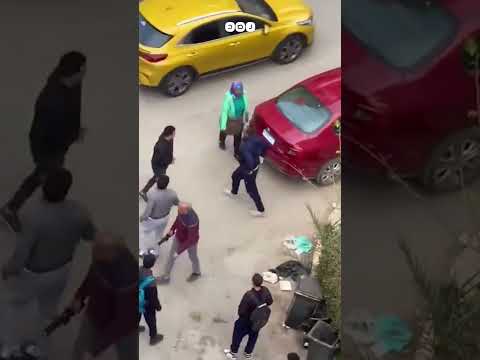 الشرطة قبضت عليهما عميد سابق بالجيش يعتدي على سائق أجرة ويحطم سيارته في مدينة 6 أكتوبر