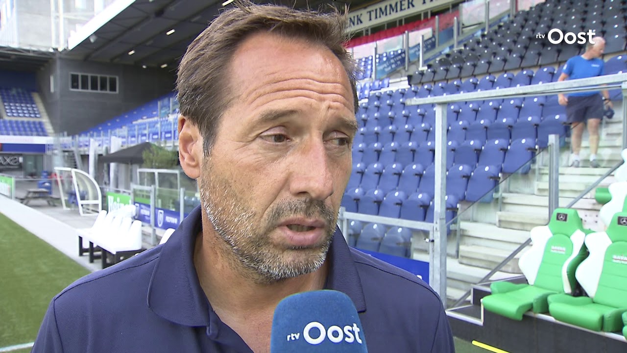 PEC Zwolle en Heracles in de middenmoot