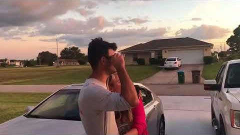 man sees color for the first time - 976752