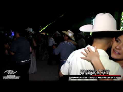 Watch the video for Mas hermosa que una estrella