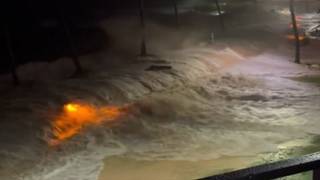 Hurricane Lowell devastates Hawaii