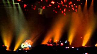 Muse - Falling Down (Piano Version) [HD] Montpellier 16/10/2012