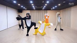 TXT(Tomorrow X Together)Cat \u0026 Dog Dance Practice (Animal ver.)