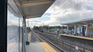 2 Acela’s pass at the same time