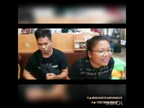 pengamen siantar membawa lagu daerah (POM POM)