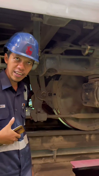 Hal Iseng Yang Membahayakan Kereta Api #kaicommuter #commuterline #keretaapi #keretaapiindonesia
