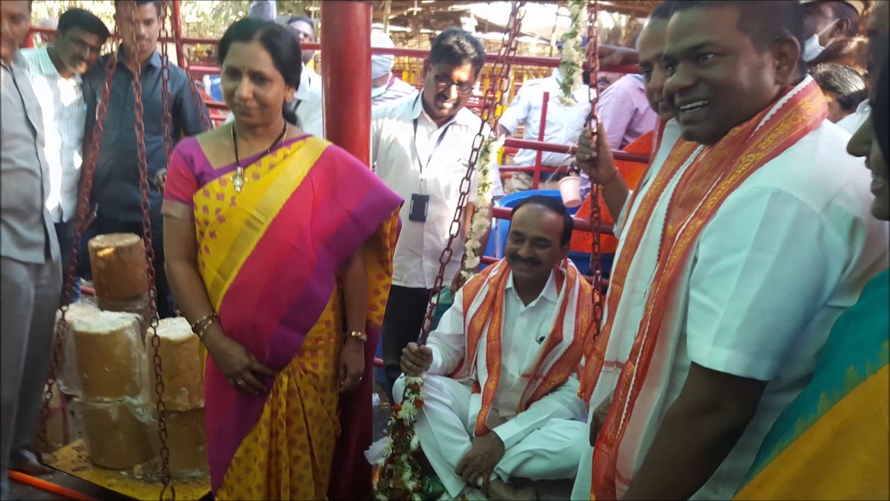 Telangana Finance Minister Etela Rajender Visited Medaram Jatara 2018