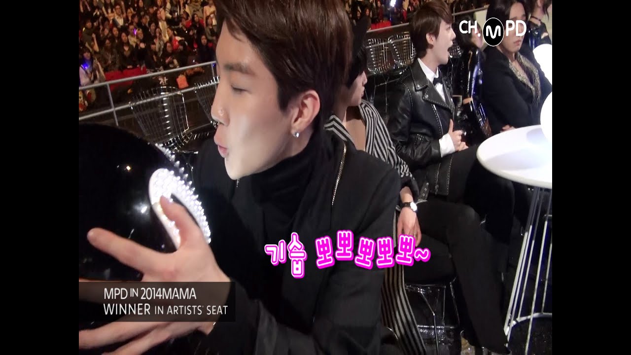 [MPD in 2014MAMA] 141203 WINNER in Artists's seat~ 신인상 수상을 축하!!