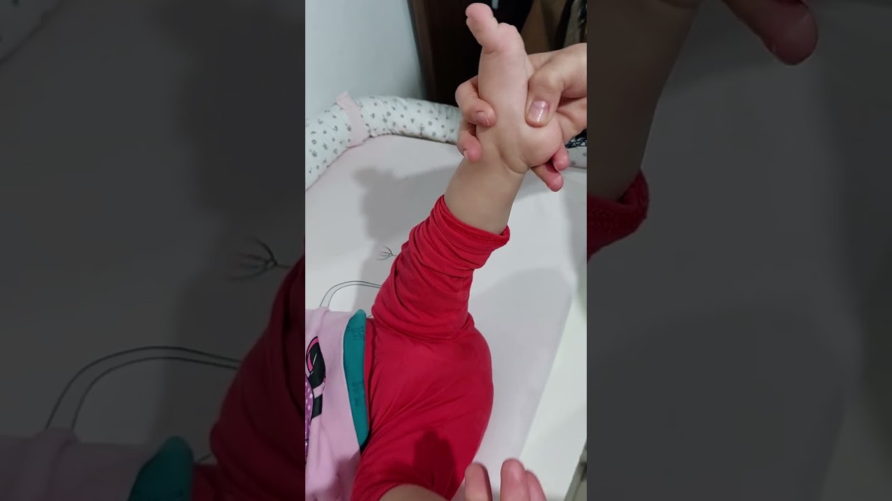 טיפול בעצירות לתינוקות דרך רפלקסולוגיה