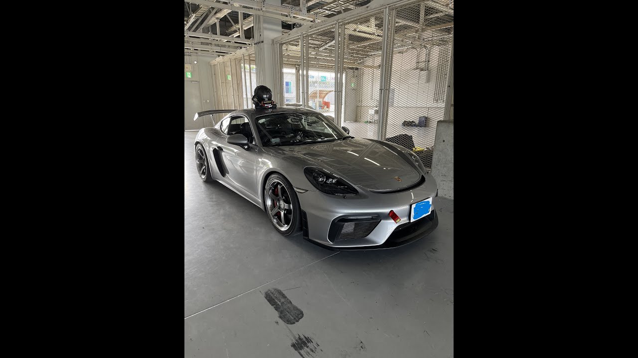 ポルシェ７１８ケイマンGT4　鈴鹿フルコース　45台 ７１８ｹｲﾏﾝGT4　鈴鹿　４５台　混み混み　パーツを組み込んでならしです。