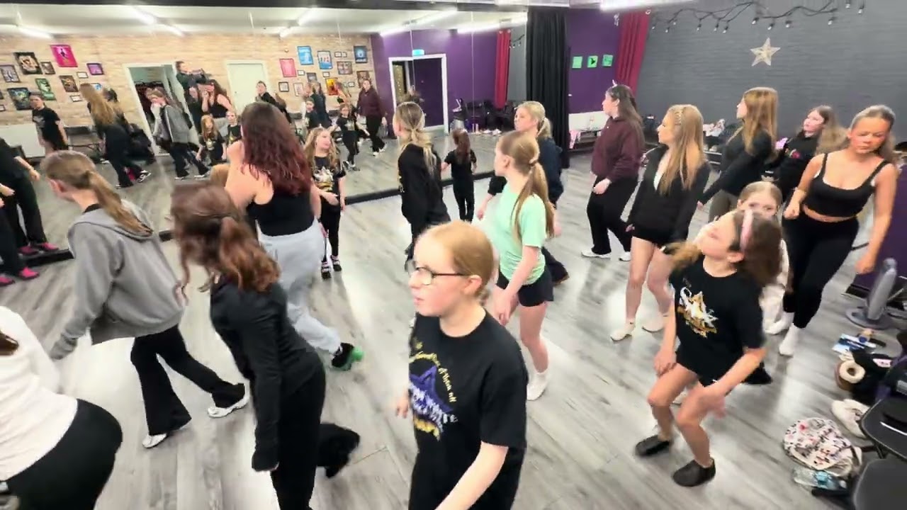 Six (don’t loose ur head)