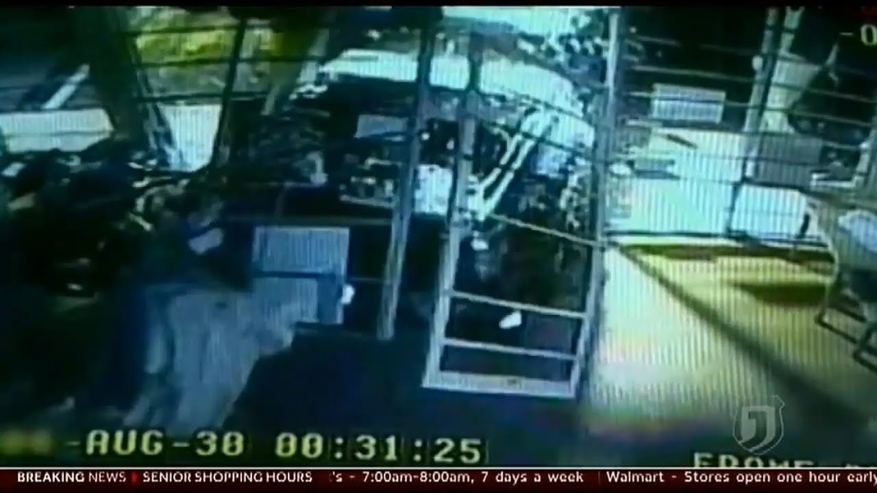 Nighttime Smash And Grab Caught On Tape - YouTube