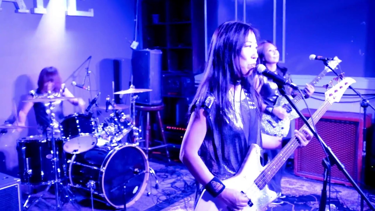 Shonen Knife – Wasabi, Capybara & Whatever (Live in Newport, RI) adlı videoyu YouTube'da izle Shonen Knife – Wasabi, Capybara & Whatever (Live in Newport, RI) adlı videoyu YouTube'da izle