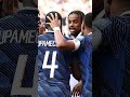 Les Bleus surclassent la Suède (3-0) et filent en 8e