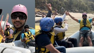 Rishikesh main ki Rafting or anniversary celebration