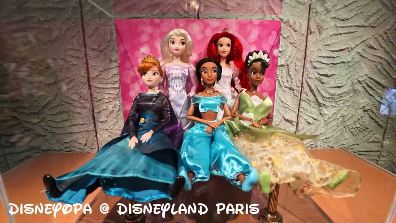 LA CHAUMIERE DES SEPT NAINS - SHOP WALK THROUGH - Disneyland Paris - DisneyOpa