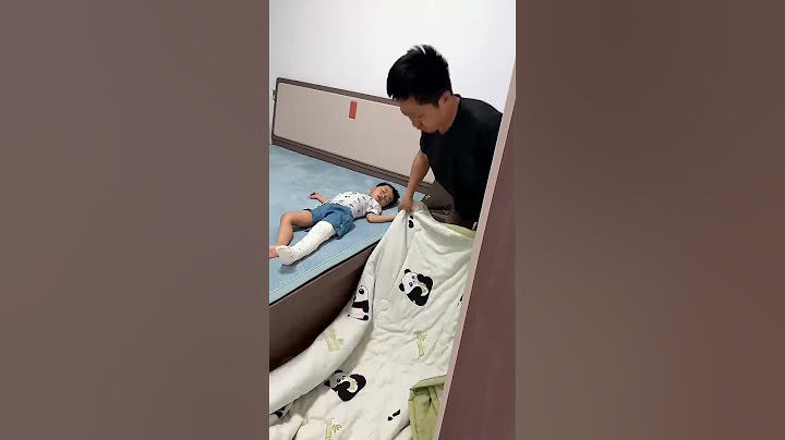 爸爸太不靠谱了，儿子都要掉下来了都不知道！#Cute baby#Cute#呆萌小米宝#聪明宝宝#萌娃