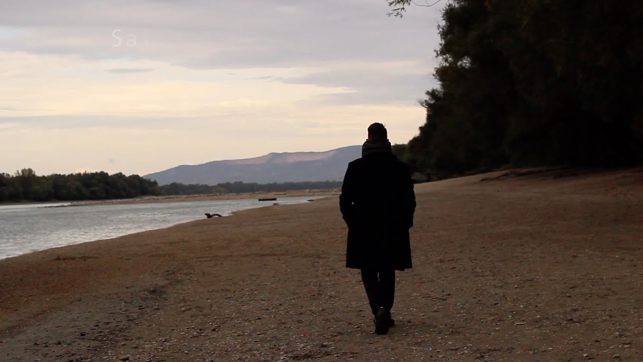 ARONS feat. Rebi - Alone