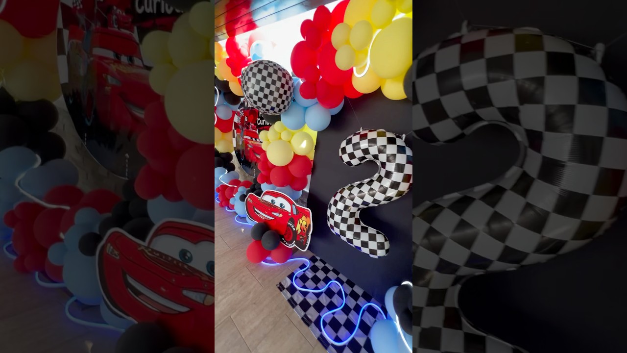 Balloons decor Lightning McQueen 