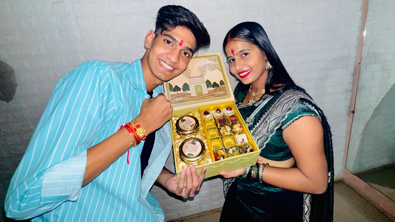 Raksha Bandhan Vlog 😍 Didi lai Anokhi Mithai | Amit Sona Vlogs 