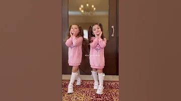 تنسيق ملابس التوأم الين وتالين بات بات 
