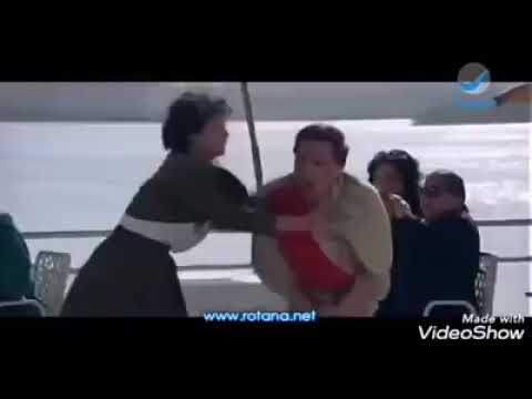 بيعاملني بطيبه وإحساس بيدلعني قدام الناس 