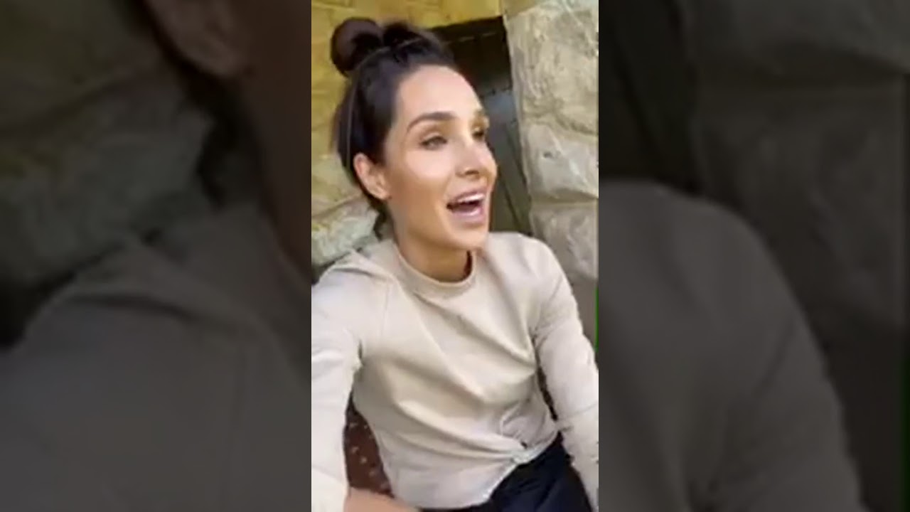 Kayla Itsines Live Stream, April 3, 2020