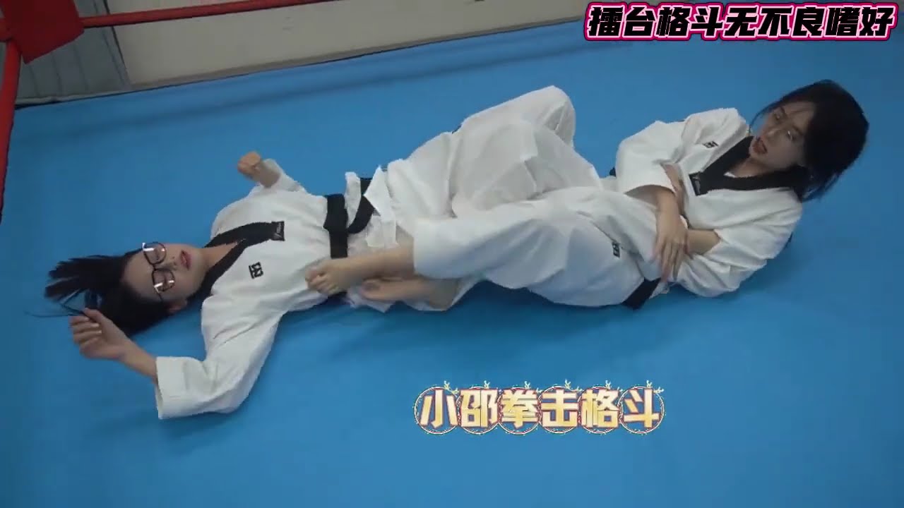 New female Jiu-Jitsu match 