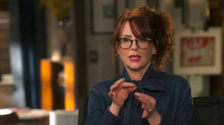 Will & Grace: Relaunch: Megan Mullally "Karen Walk...