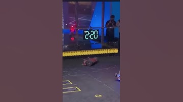 OFF WITH HIS HEAD #battlebots #robotwars #bots ##botbash #robots #wow #wtf #lol #shorts