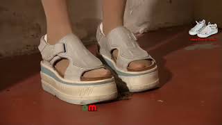 Gugelhupf 1 - Hausangestellte Muss Schuhsohlen Ablecken