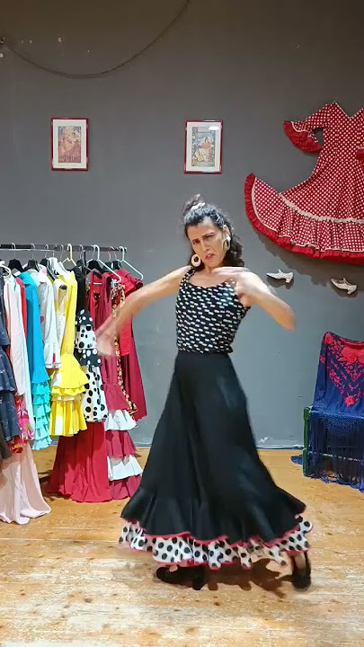 trocito de rumba #flamenco #baileflamenco #flamencoitalia #flamencoonline #palmas #vestidosdebaile