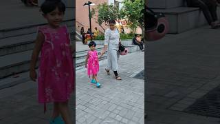 Anek din pore Mall elam🙂#youtubeshorts #trendingshorts #babygril #motherdaughter #baywalk #new #vira