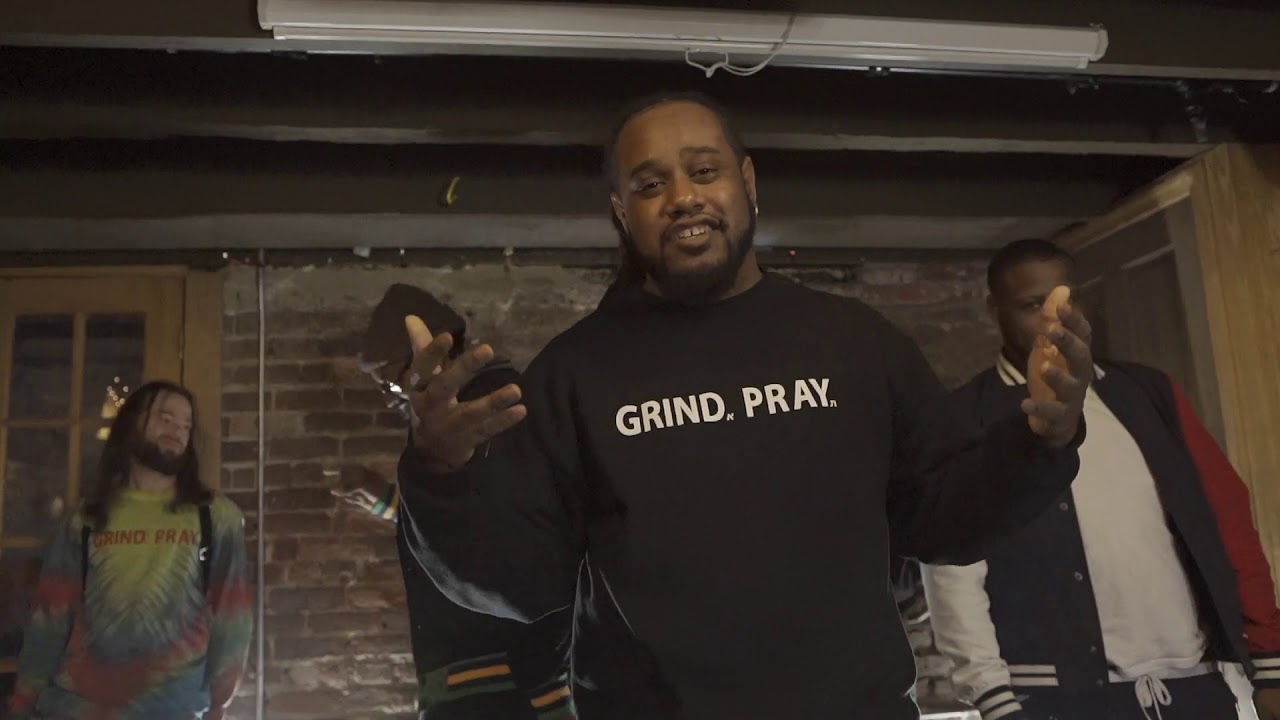 HenMusik X Uriyah- 40 Acres (10 YEARS 10 CLASSICS)