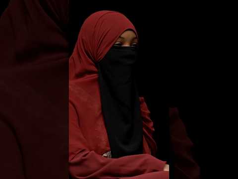 1 Muslim and 20 Christians debate if the crucifixion of Jesus is a well established historical event