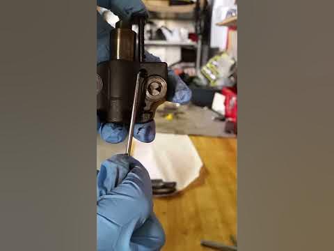 4.6 timing chain tensioner mod - YouTube