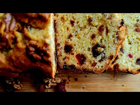 الكيك الأنجليزي بالفواكه المجففة     
