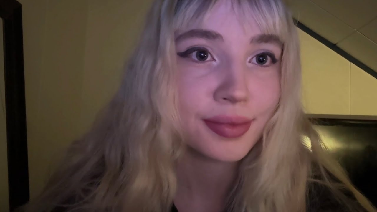 first asmr video:) tapping on camera, scratching (no talking)