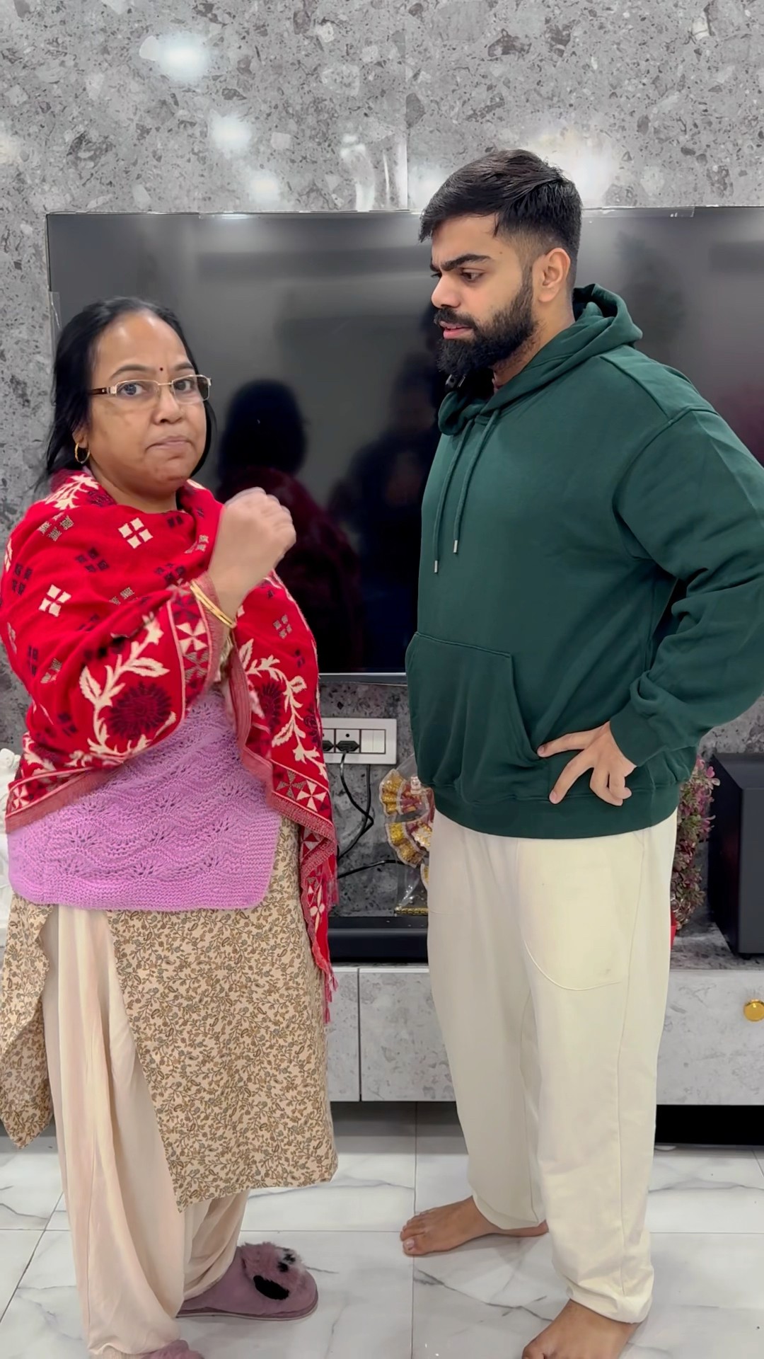 Gaurav k santa wali dress kon legaya wait for end #shorts #youtubeshorts #gauravaroravlogs