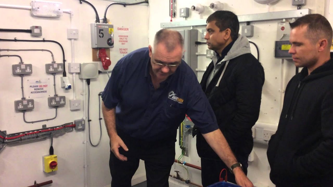 ELECTRICAL - Instructor, Steve Briggs teaching an Inspection and ...