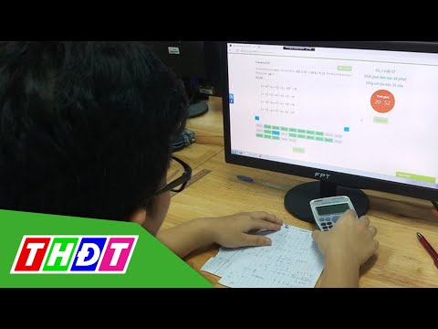 Video Hà Nội: Học sinh lớp 12 địa bàn thành phố làm bài kiểm... - YouTube