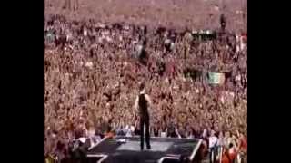 Video thumbnail of "Robbie Williams Come undone Live Knebworth"