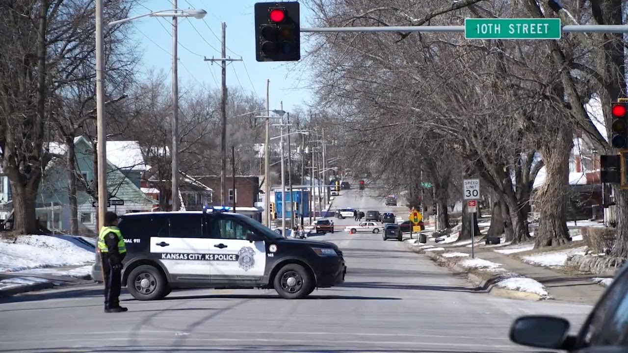 Kansas City, Kansas, police respond to two shootings, exchange gunfire with suspect