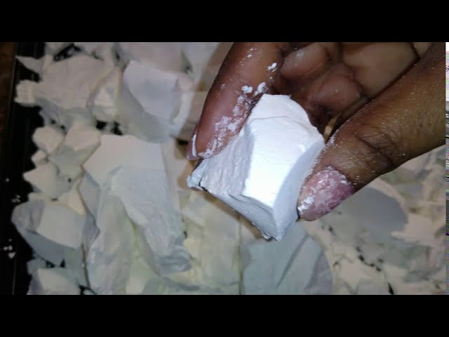 Cornstarch chunks using the boiled waterbottle merhod #cornstarch #cor, cornstarch