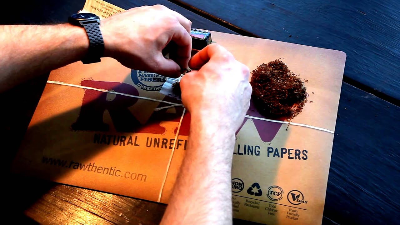 Pure Hemp Kingsize Rolling Papers + Refined Glass Tips