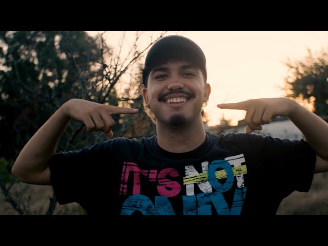 KAPO - GRIS auf YouTube ansehen KAPO - GRIS auf YouTube ansehen