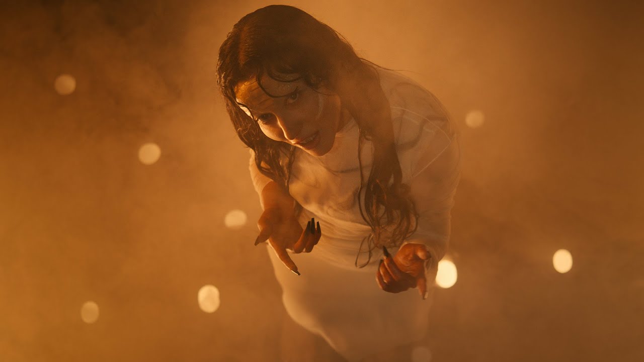 Watch Ko Shin Moon - Isyan feat. Melike Şahin on YouTube